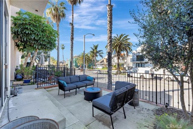 310 18th Street, Huntington Beach, CA 92648