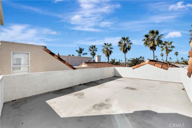 310 18th Street, Huntington Beach, CA 92648