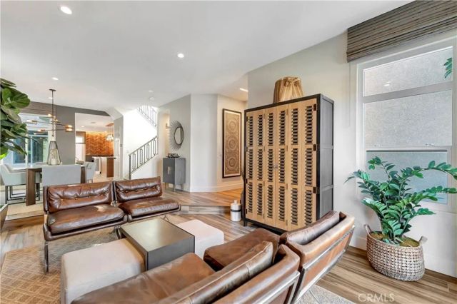 310 18th Street, Huntington Beach, CA 92648