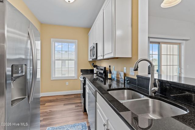 123 Covil Avenue Unit 301, Wilmington, NC 28403