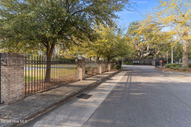 123 Covil Avenue Unit 301, Wilmington, NC 28403