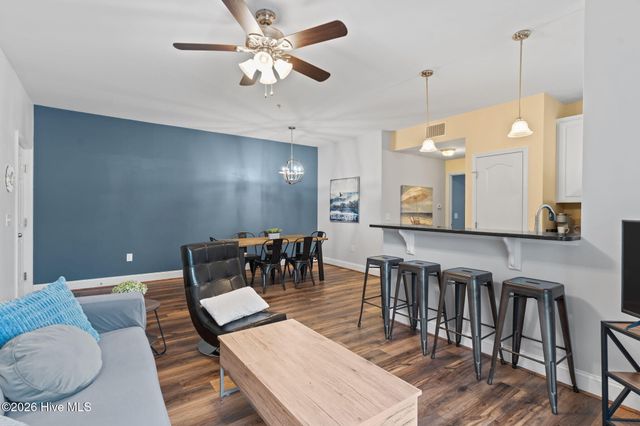 123 Covil Avenue Unit 301, Wilmington, NC 28403