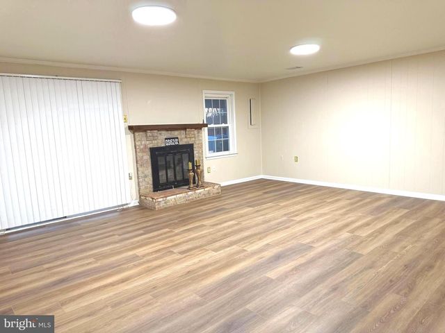 11382 CROMWELL CT, Woodbridge, VA 22192