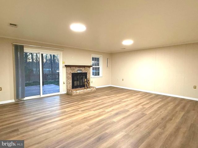 11382 CROMWELL CT, Woodbridge, VA 22192