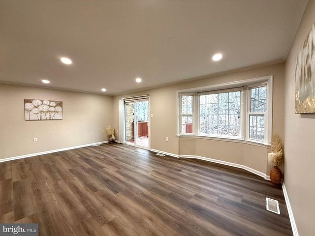 11382 CROMWELL CT, Woodbridge, VA 22192