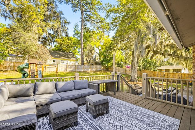 706 Jane Way, Beaufort, SC 29902