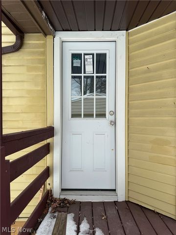 1068 Nela View Road, Cleveland Heights, OH 44112