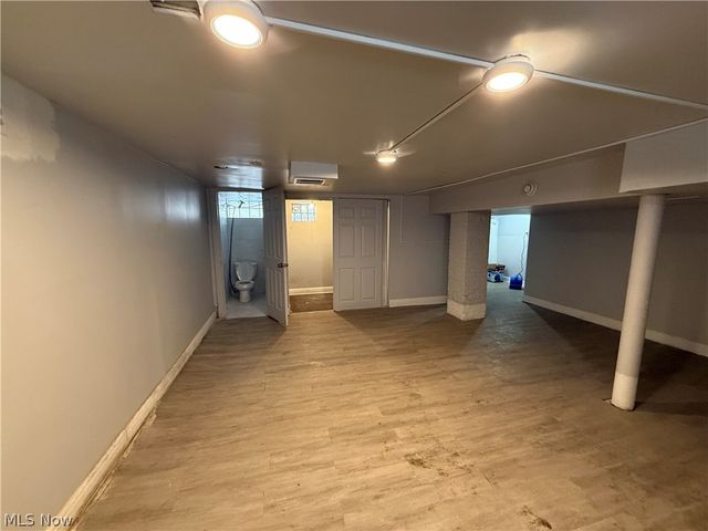 1068 Nela View Road, Cleveland Heights, OH 44112