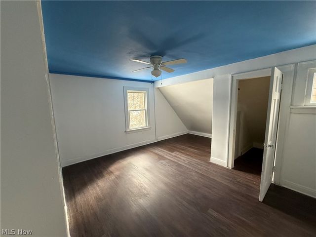 1068 Nela View Road, Cleveland Heights, OH 44112