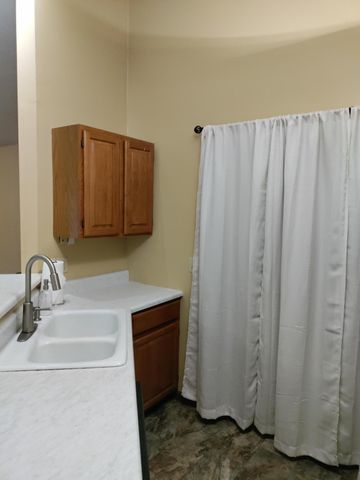 1006 PARK DE VILLE PL, Columbia, MO 65203