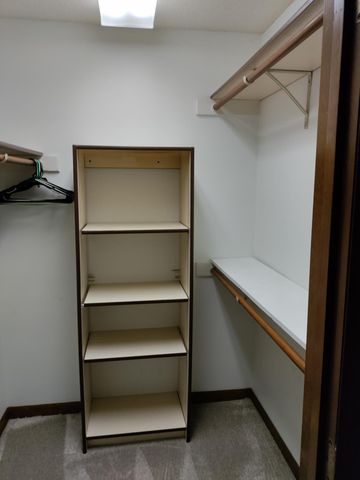 1006 PARK DE VILLE PL, Columbia, MO 65203