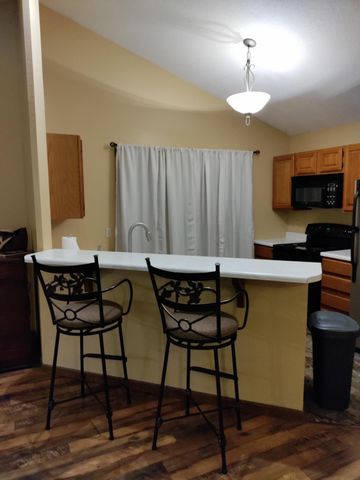 1006 PARK DE VILLE PL, Columbia, MO 65203