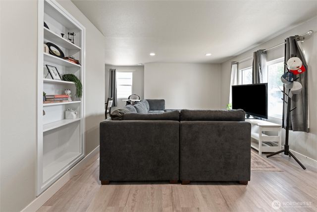135 F Street SE, Ephrata, WA 98823
