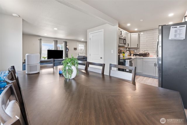 135 F Street SE, Ephrata, WA 98823