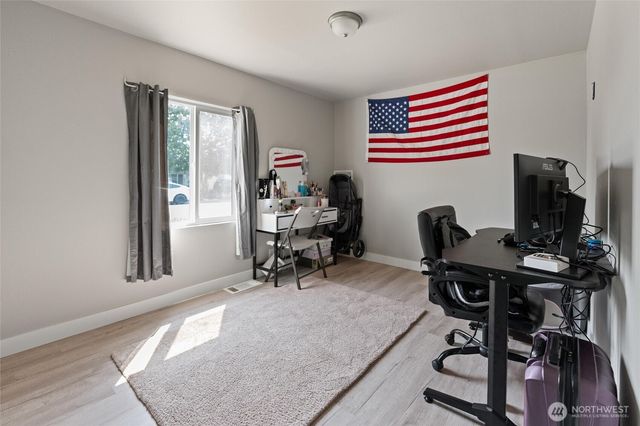 135 F Street SE, Ephrata, WA 98823