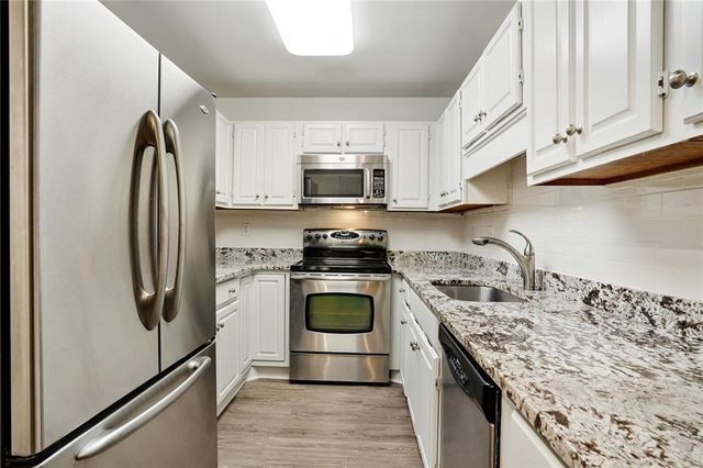 3203 Lenox Road NE 6, Atlanta, GA 30324