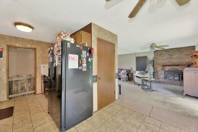 420 Renee Dr, Andover, KS 67002