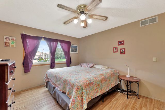 420 Renee Dr, Andover, KS 67002