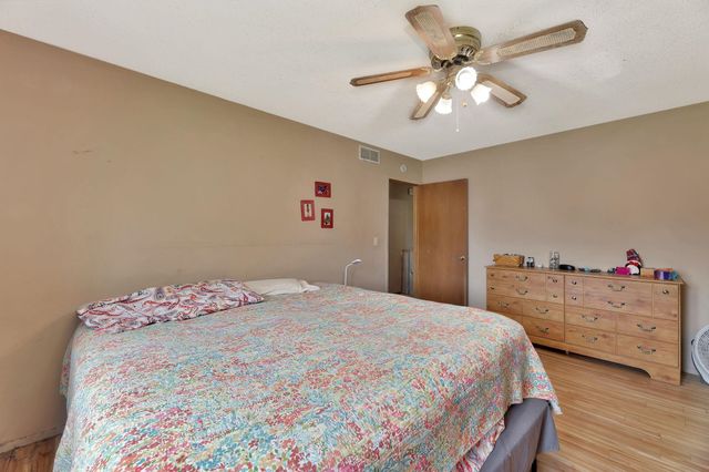 420 Renee Dr, Andover, KS 67002