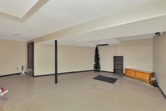 420 Renee Dr, Andover, KS 67002