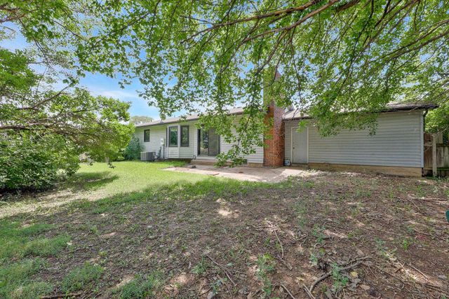 420 Renee Dr, Andover, KS 67002