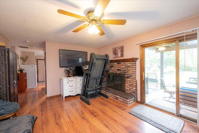 219 Kensington Avenue, Bayport, NY 11705