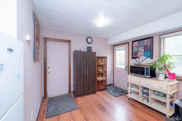 219 Kensington Avenue, Bayport, NY 11705