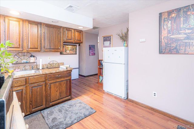 219 Kensington Avenue, Bayport, NY 11705