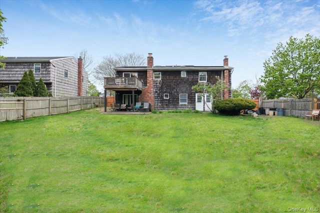 219 Kensington Avenue, Bayport, NY 11705