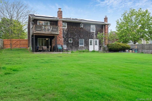 219 Kensington Avenue, Bayport, NY 11705