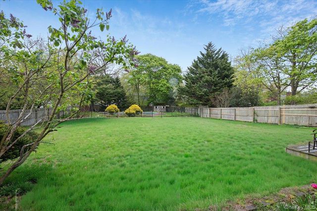 219 Kensington Avenue, Bayport, NY 11705