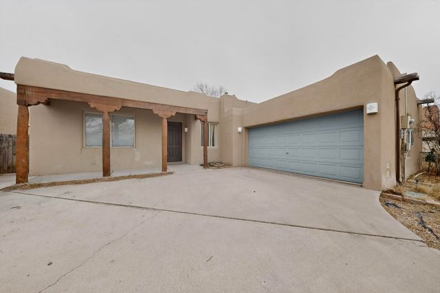6524 Valentine, Santa Fe, NM 87507