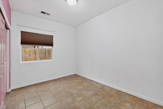 6524 Valentine, Santa Fe, NM 87507