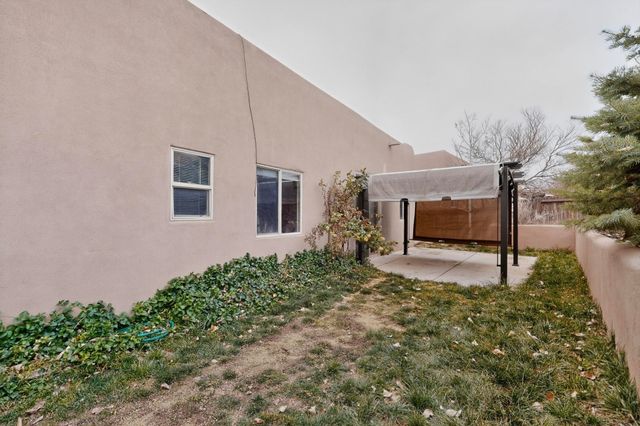 6524 Valentine, Santa Fe, NM 87507