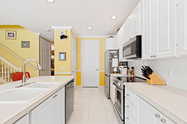 8418 Arima Lane, Wellington, FL 33414