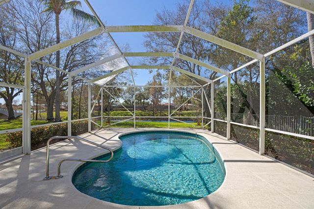 8418 Arima Lane, Wellington, FL 33414