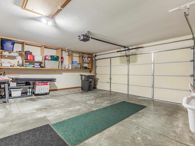 6705 Creekwood Lane, Fort Wayne, IN 46835