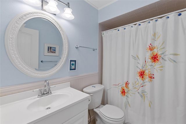 7860 HOLIDAY DRIVE, Sarasota, FL 34231