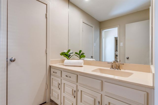 6523 Brook Lake Drive, Dallas, TX 75248