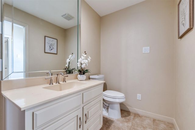 6523 Brook Lake Drive, Dallas, TX 75248