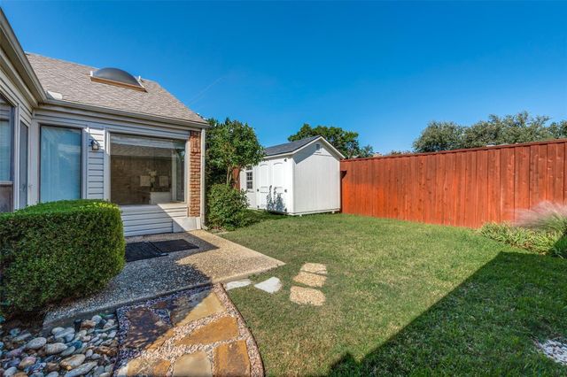 6523 Brook Lake Drive, Dallas, TX 75248