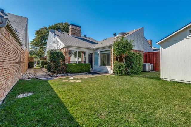 6523 Brook Lake Drive, Dallas, TX 75248