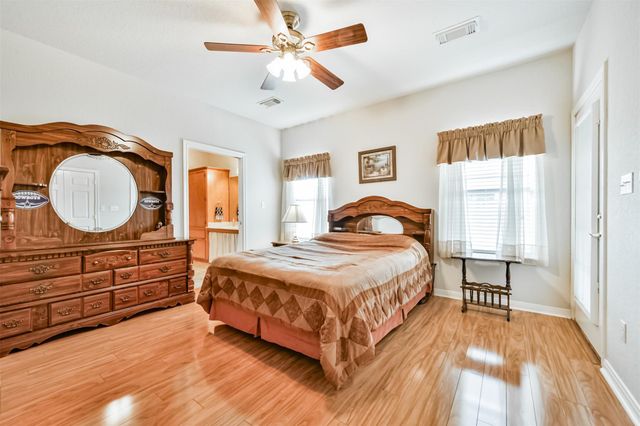 1925 42nd Avenue N, Texas City, TX 77590