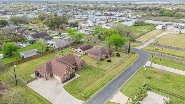 1925 42nd Avenue N, Texas City, TX 77590