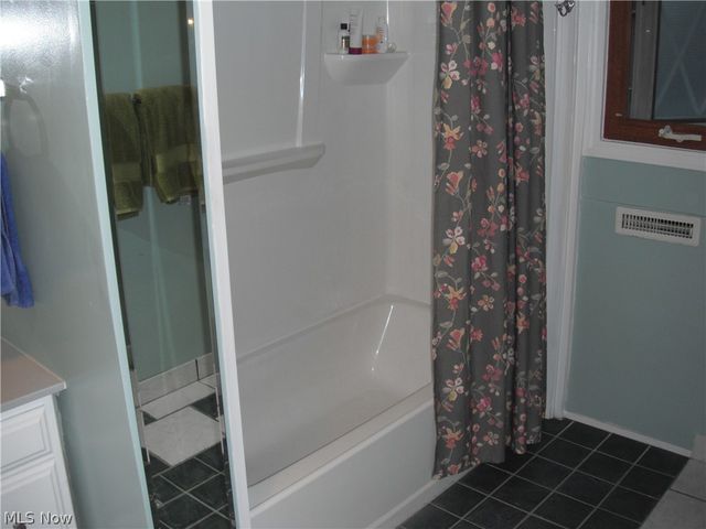 4816 Edgewood Drive, Lorain, OH 44053