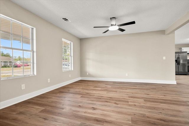 1104 Highland Dr., Mullins, SC 29574