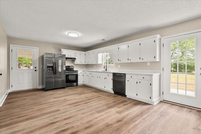 1104 Highland Dr., Mullins, SC 29574