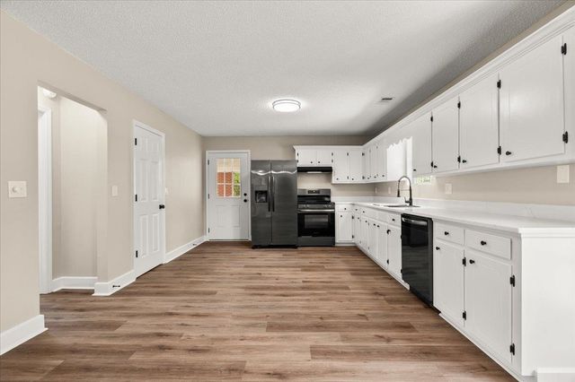 1104 Highland Dr., Mullins, SC 29574