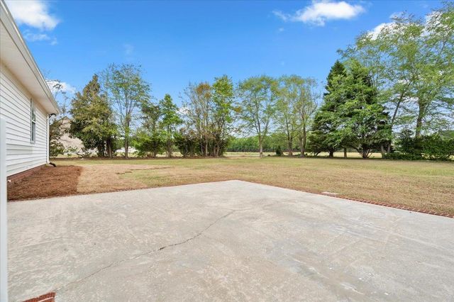 1104 Highland Dr., Mullins, SC 29574