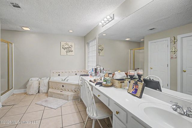 515 Royal Oak Drive, Pass Christian, MS 39571